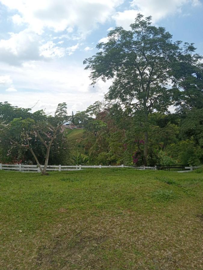 Villa Rancho De Juancho Pereira Exterior foto